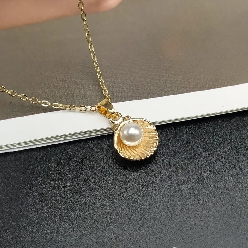 Trendy Summer Shell Imitation Pearl Pendant Necklace for Women - Image 2