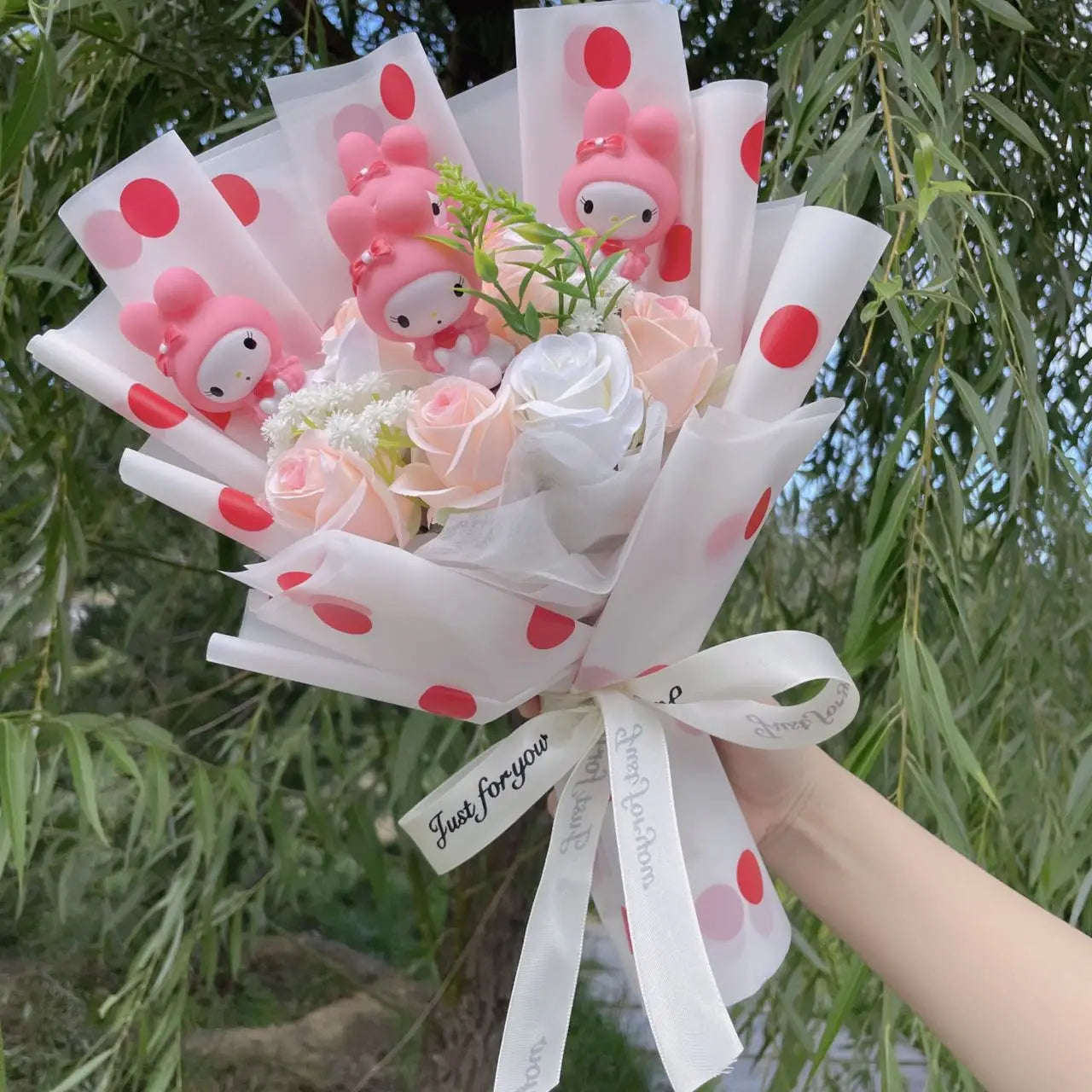 Kawaii Hello Kitty Cat Dolls with Artificial Flowers – Perfect Gift Bouquets - Image 24
