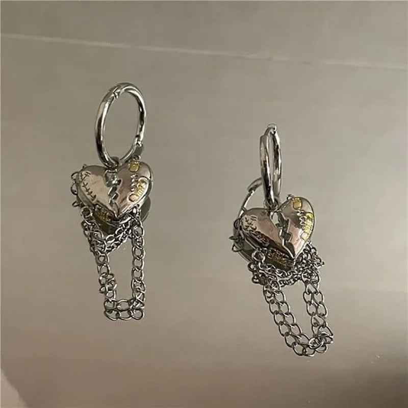 Y2K Irregular Liquid Earrings – Silver Geometric Clip for Trendsetters - Image 10